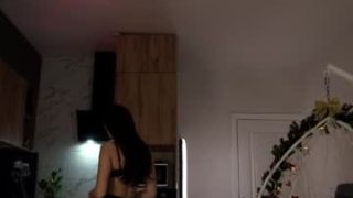 Emilybatee 
 emilybatee — Chaturbate