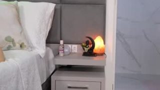 Jeangreybianca 
 Adult webcam model jeangreybianca at
 Chaturbate