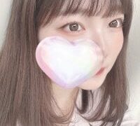 Live nude cam performer _Yui_ on Stripchat