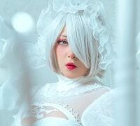 Live nude cam performer seraphine23 on Stripchat