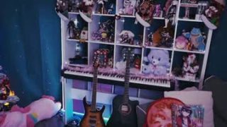 Madnessalise 
 madnessalise — Chaturbate