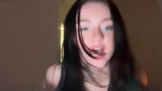 Stellapearl 
 Adult webcam model stellapearl at
 Chaturbate