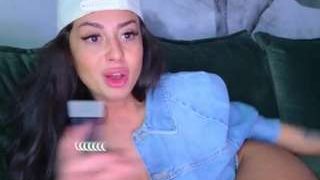 Alicexalice 
 Adult webcam host alicexalice at
 Camsoda