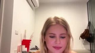 Laraineprada 
 Live nude broadcaster laraineprada on Chaturbate