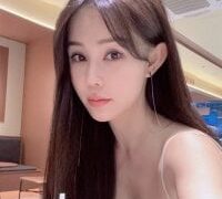 Live nude cam performer xiaowan_x on Stripchat