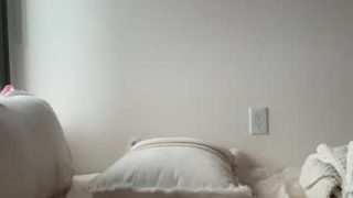 Stellapearl 
 Adult webcam model stellapearl at
 Chaturbate