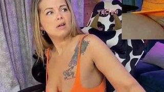 Backitupwrennd 
 Adult webcam host backitupwrennd at
 Camsoda