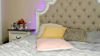 Kennasavage 
 Live nude cam model kennasavage on Camsoda