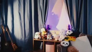 Madnessalise 
 Adult webcam model madnessalise at
 Chaturbate