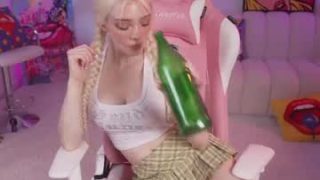 Bunnydollstella 
 bunnydollstella — Chaturbate