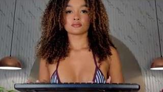 Emmawilliams1 
 Live nude cam model emmawilliams1 on Camsoda