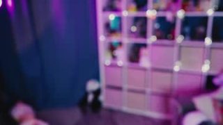Madnessalise 
 Adult webcam model madnessalise at
 Chaturbate