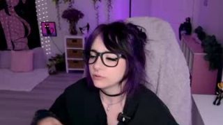 Crimsonkitten 
 crimsonkitten — Chaturbate