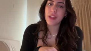 Sieena 
 Adult webcam model sieena at
 Chaturbate