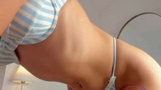 Valeria-sanz 
 Live nude cam model valeria-sanz on Camsoda