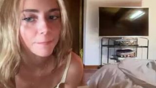 Honeyyy95 
 honeyyy95 — Chaturbate
