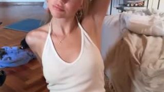 Honeyyy95 
 Live nude broadcaster honeyyy95 on Chaturbate