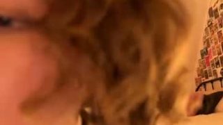 Uwunikaa 
 Live nude broadcaster uwunikaa on Chaturbate