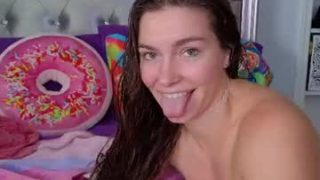 Chroniclove 
 Live nude broadcaster chroniclove on Chaturbate