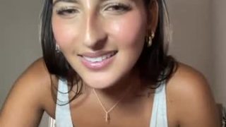 Leiathorne_ 
 Live nude broadcaster leiathorne_ on Chaturbate