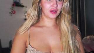 Milkybunny 
 Live nude cam model milkybunny on Camsoda