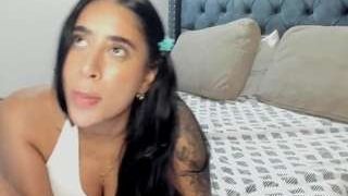 Sophia-lopeez 
 Live nude cam model sophia-lopeez on Camsoda